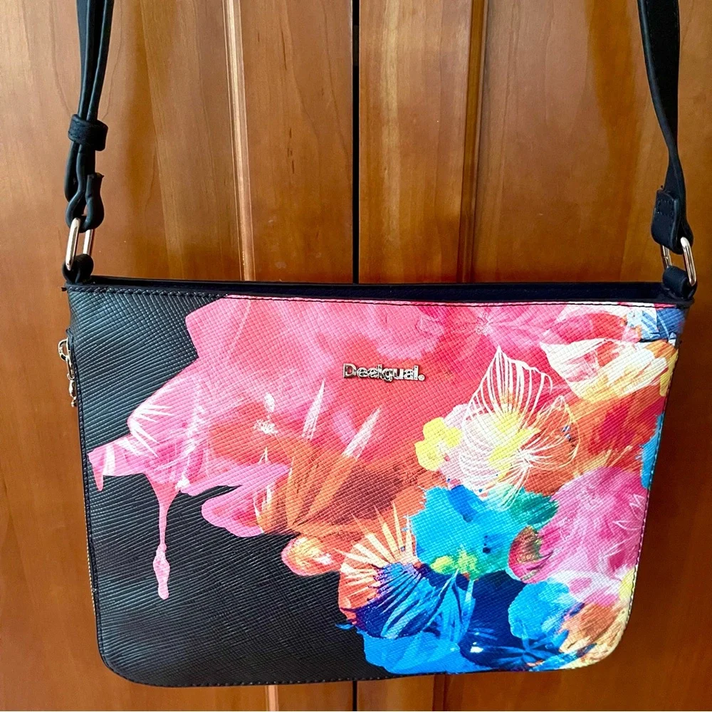 Desigual Corel Molina Expandable Leather Crossbody & Shoulder Bag New Condition